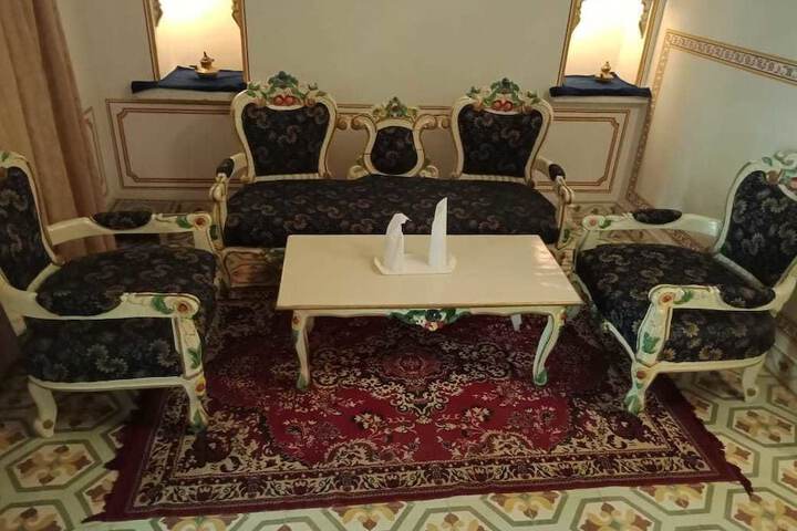 Room 25 of 105