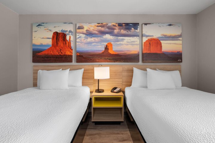 Room 16 of 36