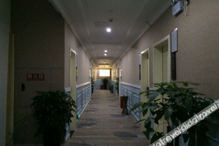 Hotel Interior 10 of 30