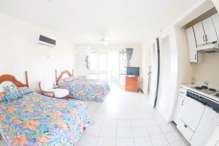 Room 2 of 16
