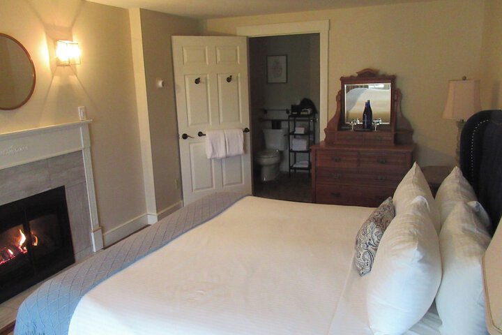 Room 38 of 106