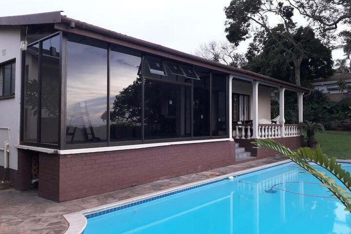 Pool Hotel