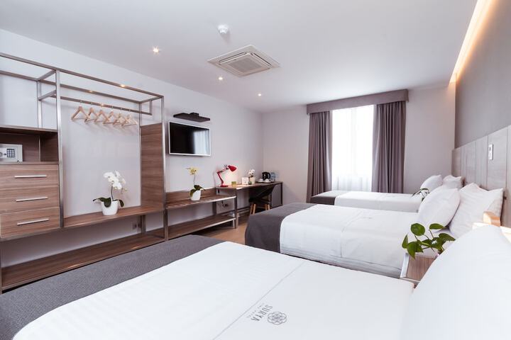 Room 16 of 41