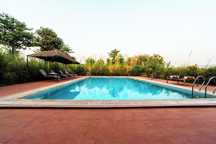 Pool 78 of 151