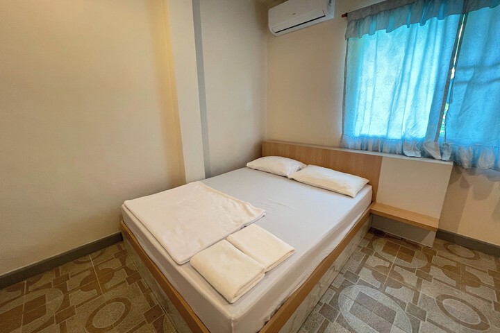 Room 15 of 109