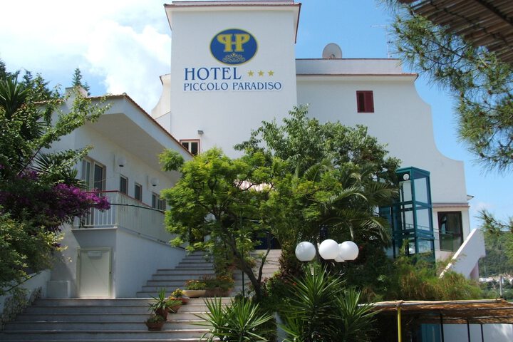 Hotel 30 of 41