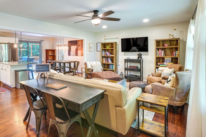 Southern Pines Vacation Rental w / Deck & Grill!