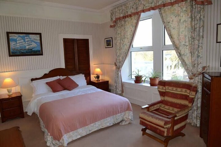 Room 12 of 51