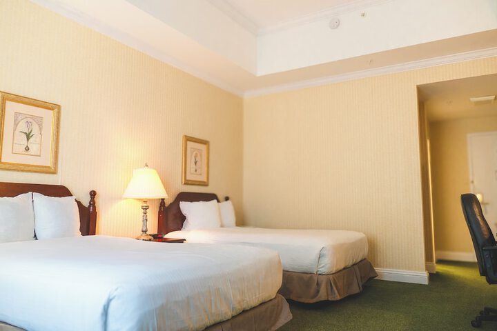 Room 9 of 44