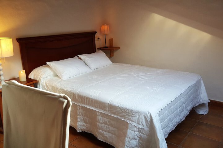 Room 8 of 33