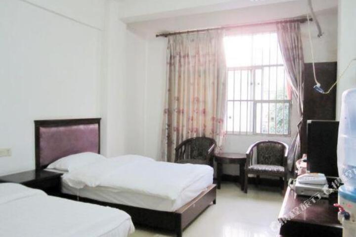 Longyuan Hotel