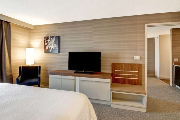 Room 15 of 60