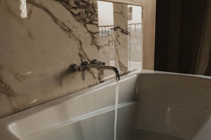 Romantic Suite 1 King Bed Jetted Tub City View (22 of 29)
