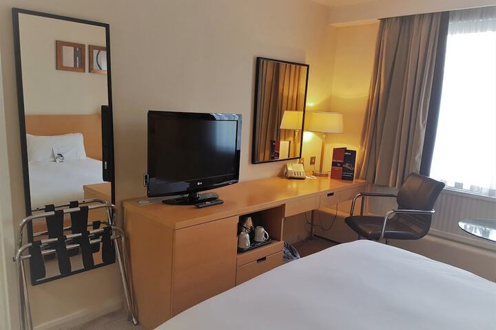 Room 9 of 45