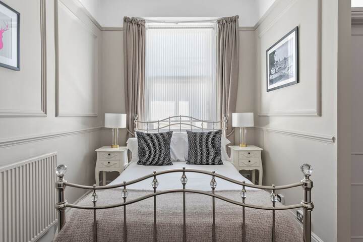 Room 26 of 70