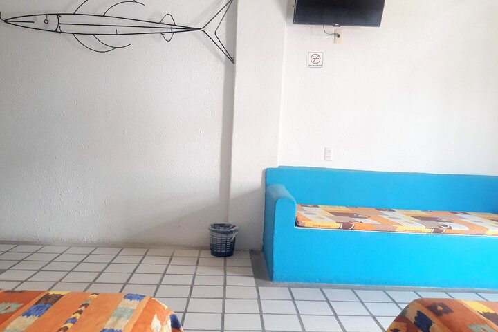 Room 17 of 40