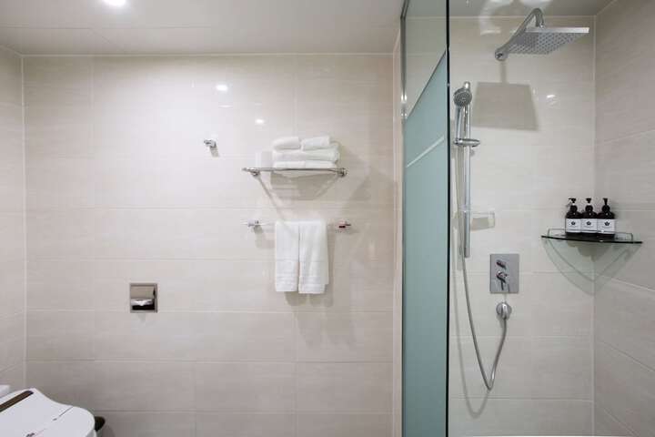 Room 115 of 145