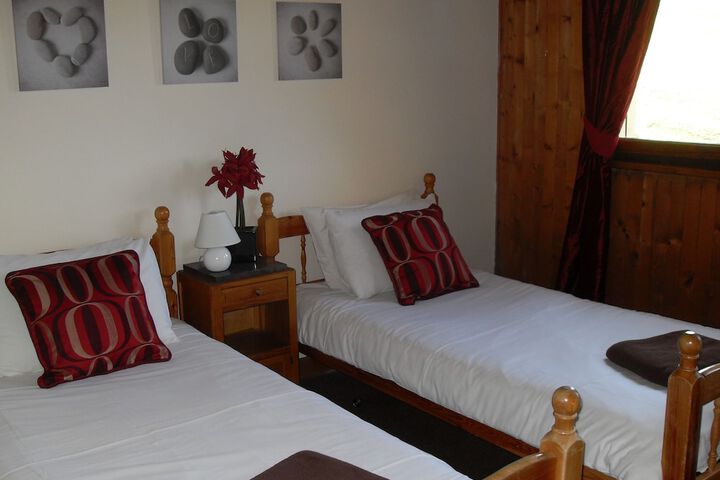 Room 4 of 34