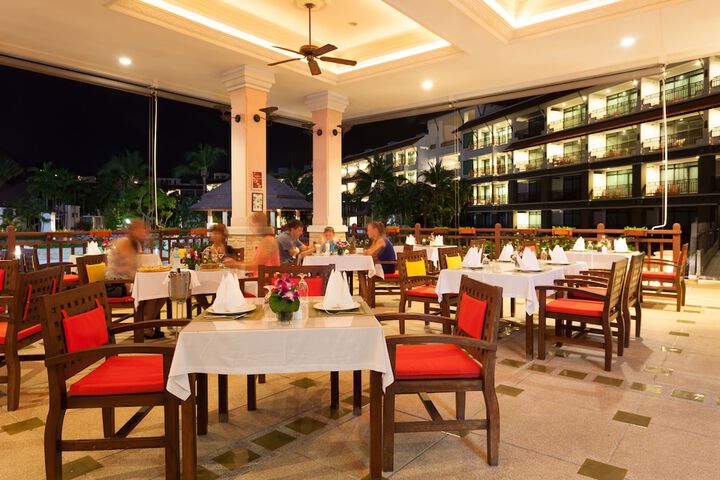 Dining 86 of 108