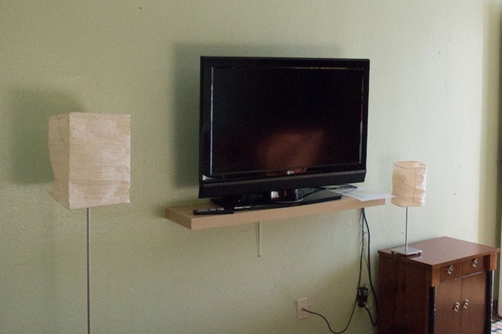 Room 8 of 15