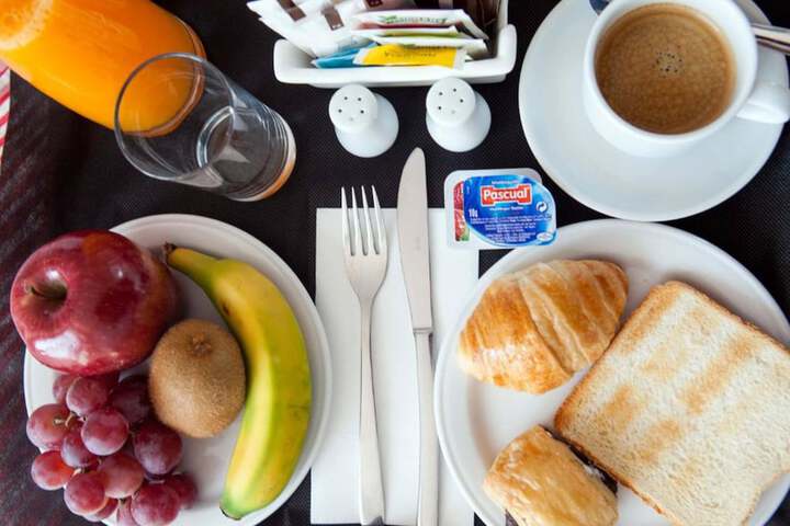 Breakfast/Coffee Service 35 of 43