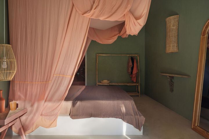 Room 5 of 47