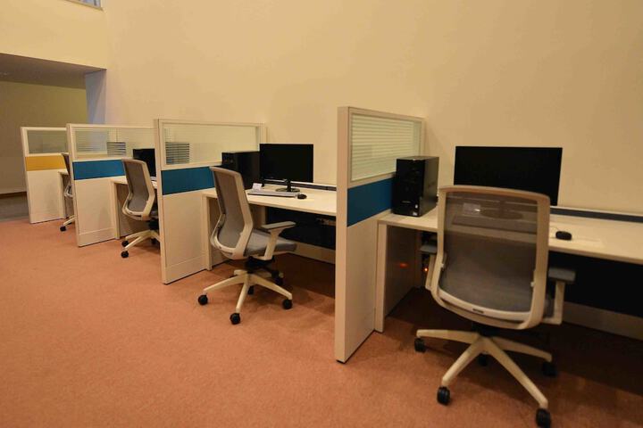 Business Center 47 of 50