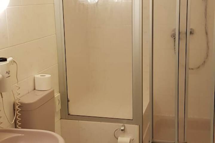 Room 35 of 54