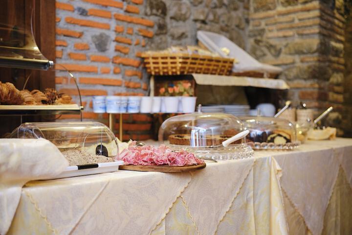 Breakfast/Coffee Service 54 of 66