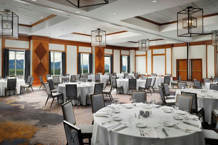 Meeting facility
