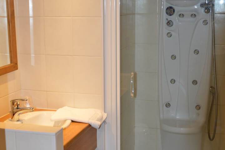 Bath Interior