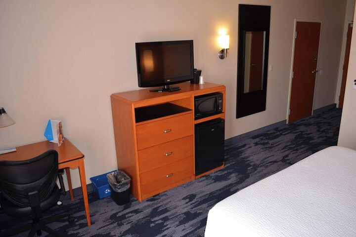 Room 12 of 27