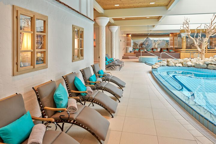 Pool 42 of 75
