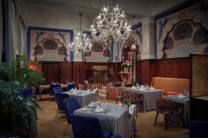 Dining 120 of 160