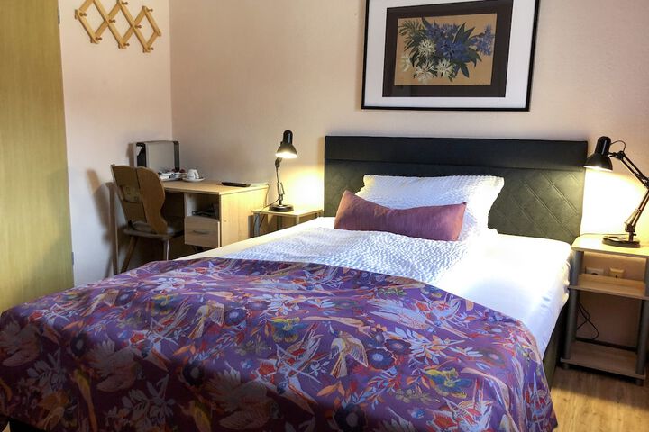 Room 10 of 55