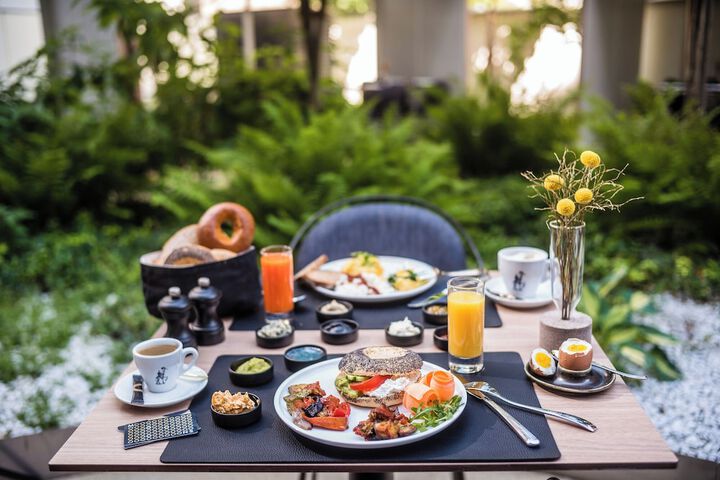 Breakfast/Coffee Service 31 of 45