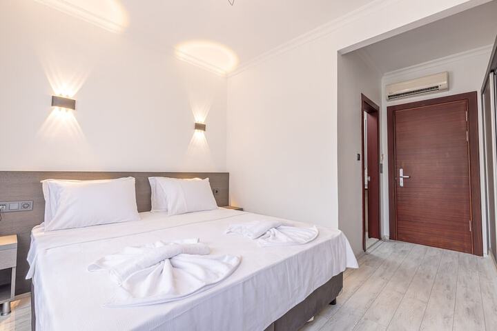 Room 10 of 54