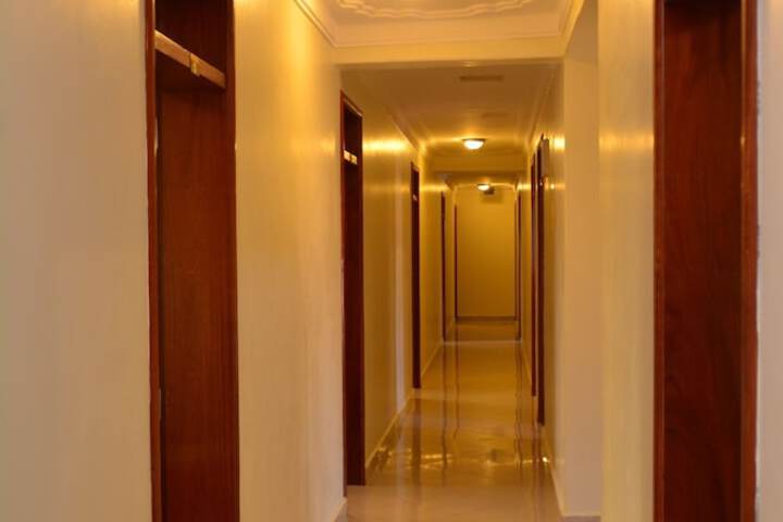 Ballroom/Hall 18 of 26