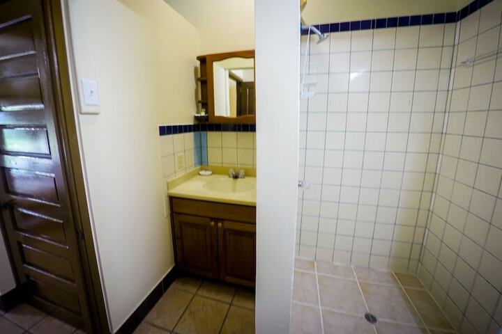 Room 157 of 258