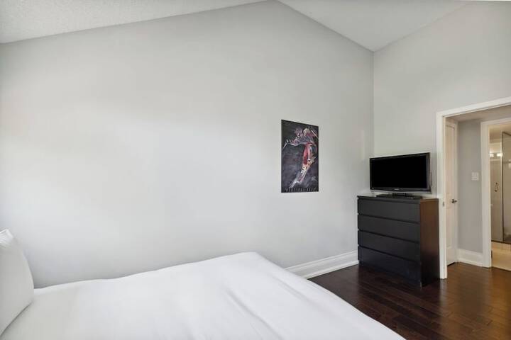 Room 38 of 402