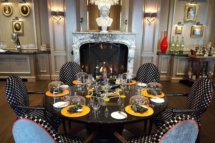 Dining 76 of 89