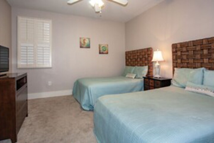 Room 14 of 15