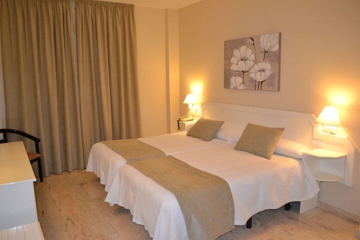 Room 10 of 70