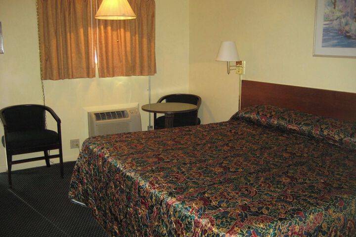 Room 22 of 42