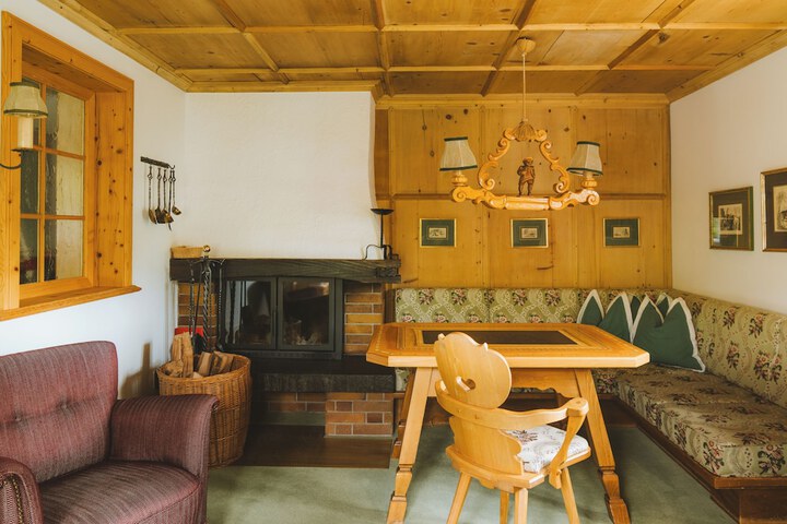 Room 43 of 172