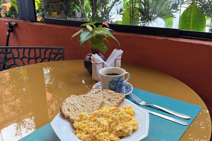 Breakfast/Coffee Service 37 of 46