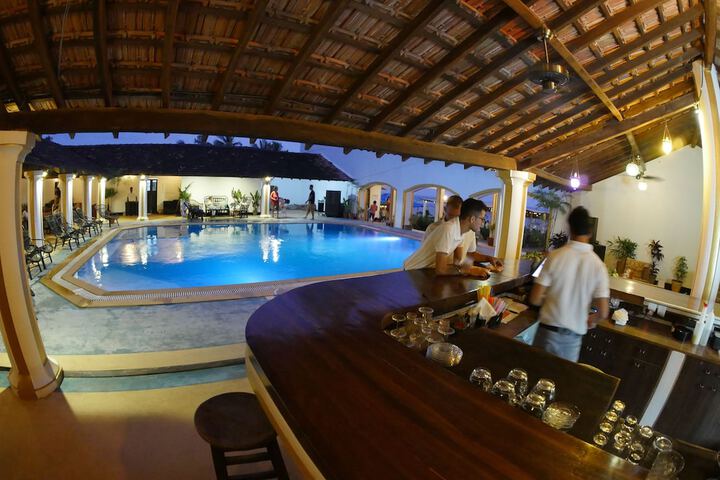 Pool 79 of 104