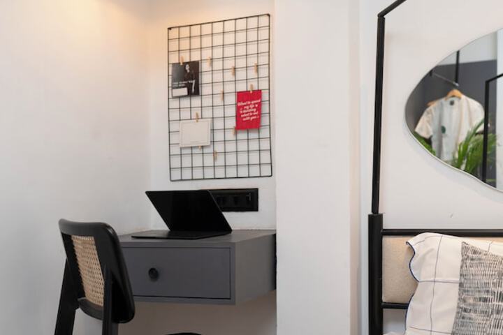 Room 14 of 28
