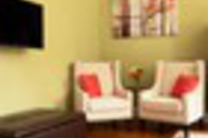 Room 53 of 282