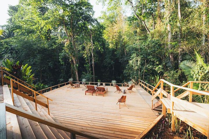 Sundeck 61 of 87